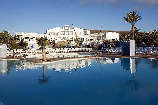 Hl Paradise Island Hotell 4*