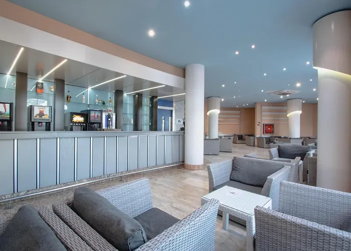 Hl Paradise Island 4*