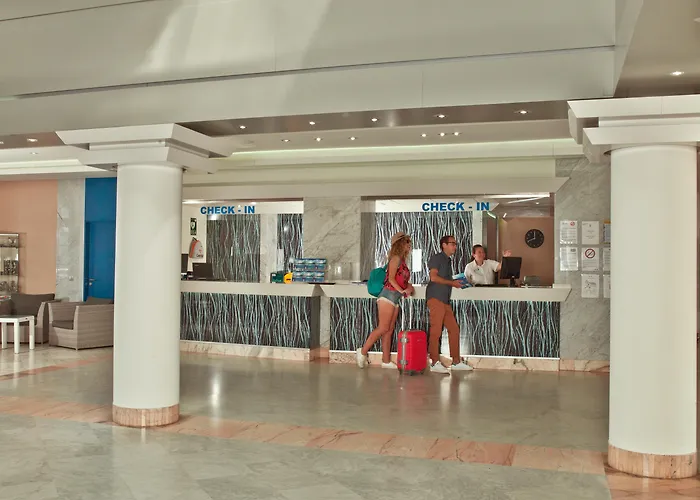 Hl Paradise Island بلايا بلانكا