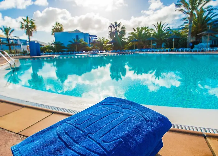 Hl Paradise Island بلايا بلانكا